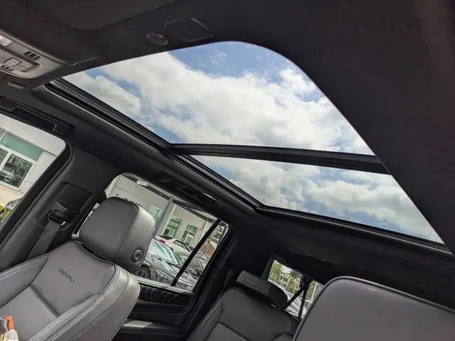 2023 GMC Yukon XL 2WD Denali