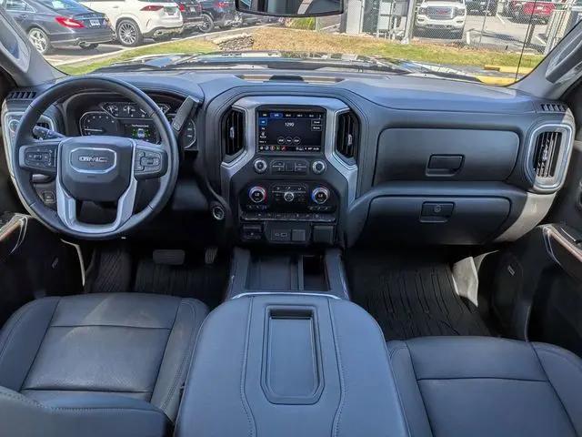 2022 GMC Sierra 1500 Limited 4WD Crew Cab Short Box SLT