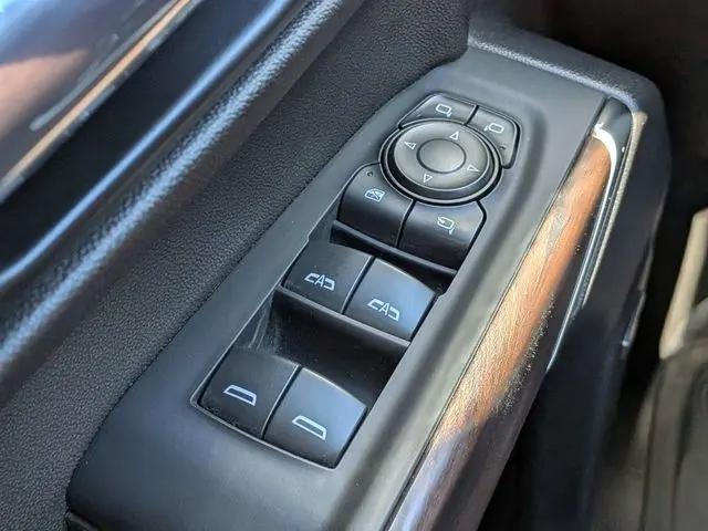 2022 GMC Sierra 1500 Limited 4WD Crew Cab Short Box SLT