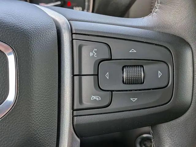 2022 GMC Sierra 1500 Limited 4WD Crew Cab Short Box SLT