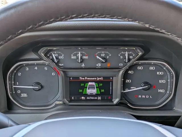 2022 GMC Sierra 1500 Limited 4WD Crew Cab Short Box SLT