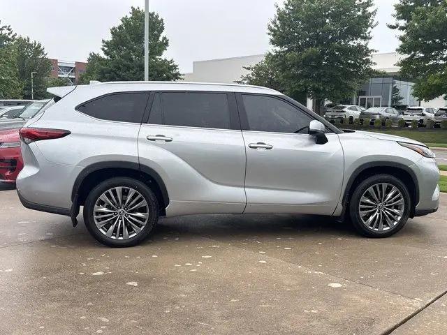 2020 Toyota Highlander Platinum