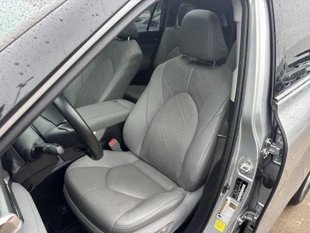 2020 Toyota Highlander Platinum