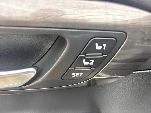 2020 Toyota Highlander Platinum