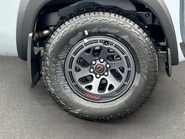2026 Nissan Frontier Crew Cab PRO-X 4x2