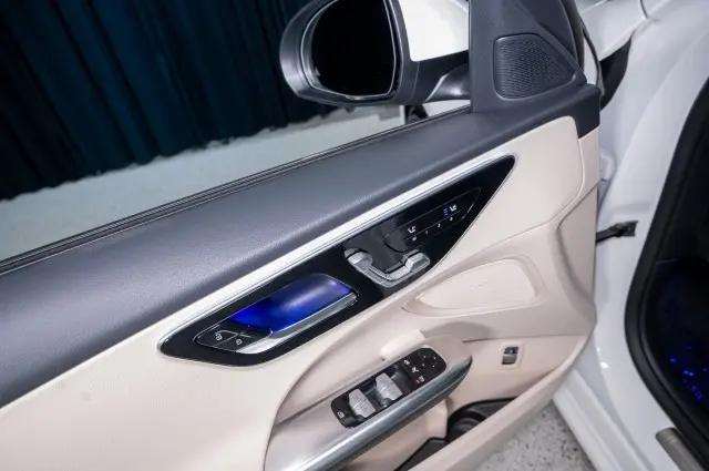 2026 Mercedes-Benz C-CLASS C 300 C 300