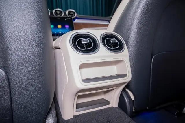 2026 Mercedes-Benz C-CLASS C 300 C 300