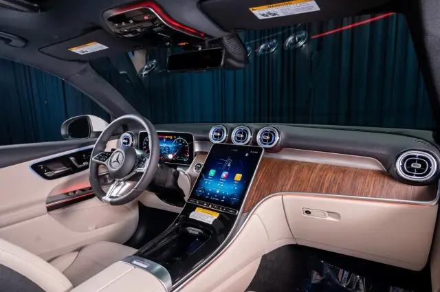 2026 Mercedes-Benz GLC GLC 300