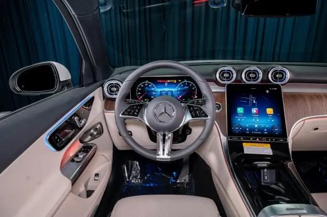 2026 Mercedes-Benz GLC GLC 300