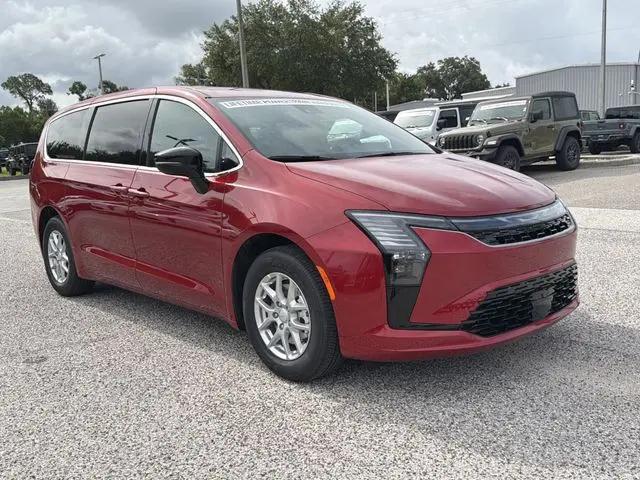 2027 Chrysler Pacifica Select
