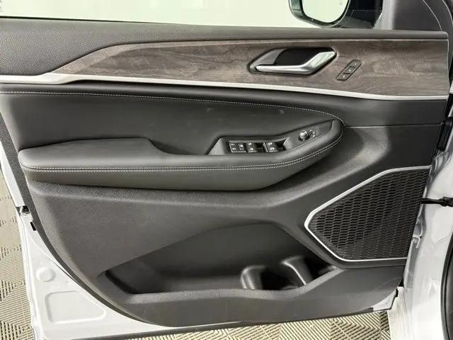 2026 Jeep Grand Cherokee L Limited Reserve