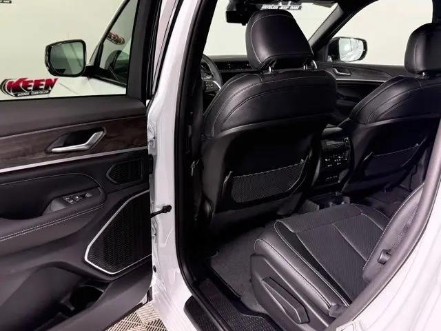 2026 Jeep Grand Cherokee L Limited Reserve