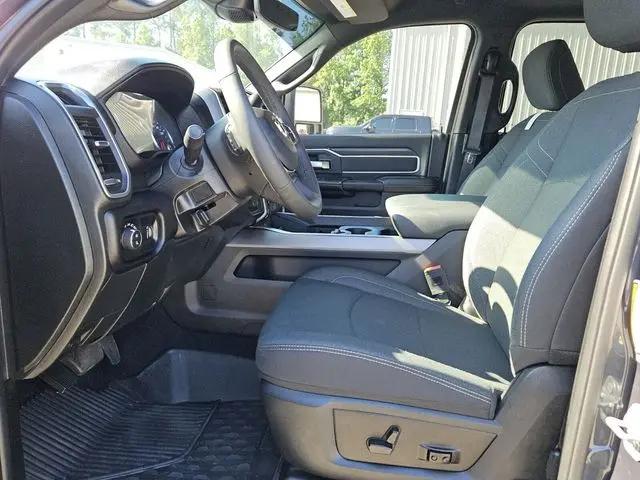 2025 Ram 2500 Big Horn Crew Cab 4x4 6'4" Box
