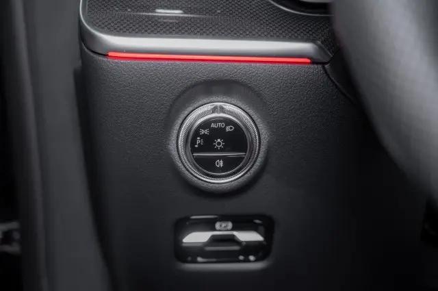 2026 Mercedes-Benz E-CLASS E 300 CLE 300