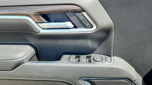 2026 Chevrolet Silverado 1500 2WD Crew Cab Short Bed LT