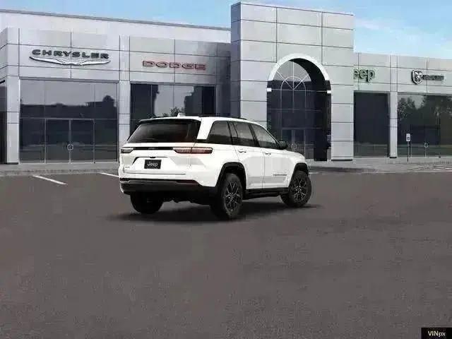2026 Jeep Grand Cherokee Altitude 4x4