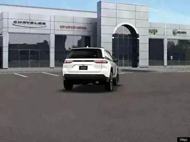 2026 Jeep Grand Cherokee Altitude 4x4