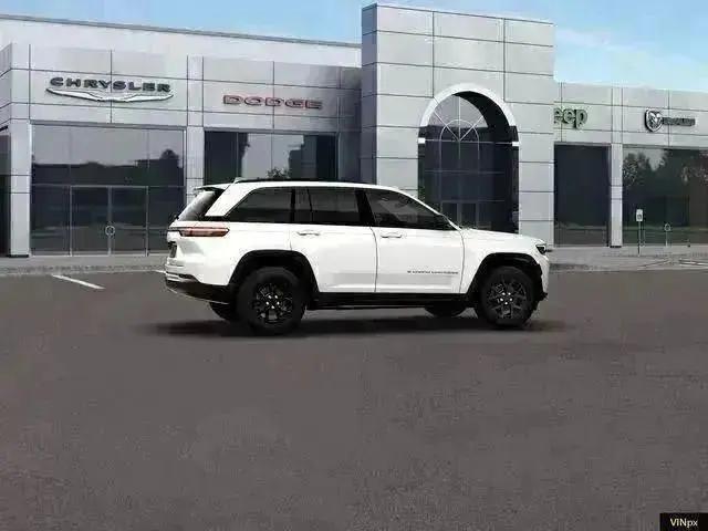 2026 Jeep Grand Cherokee Altitude 4x4