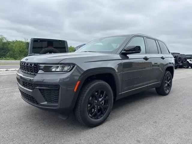 2026 Jeep Grand Cherokee Altitude 4x4