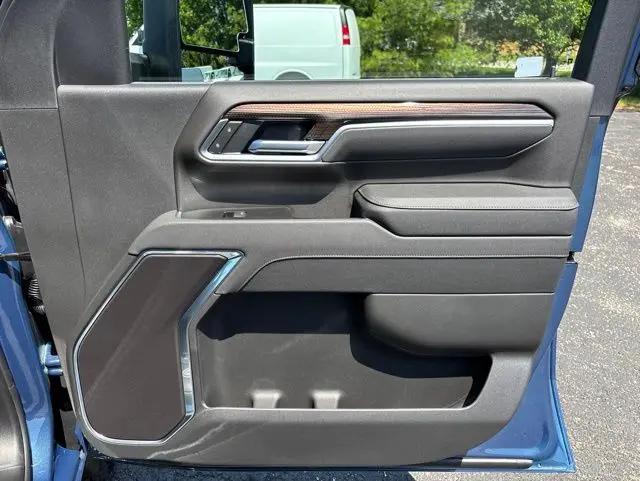 2026 Chevrolet Silverado 2500HD Crew Cab, Standard Bed, LT, 4WD