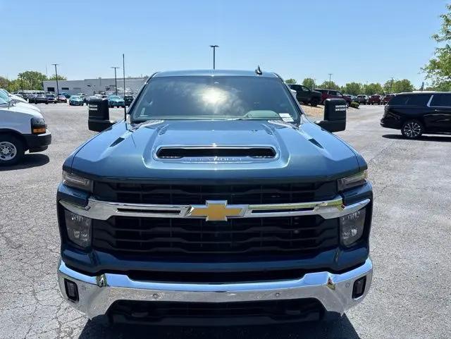 2026 Chevrolet Silverado 2500HD Crew Cab, Standard Bed, LT, 4WD