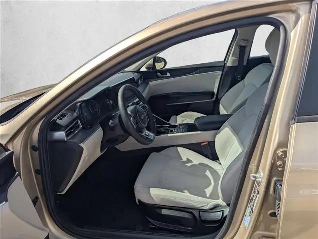 2022 Kia K5 LXS