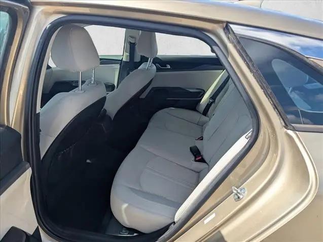 2022 Kia K5 LXS