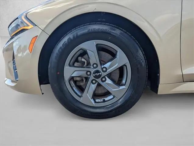 2022 Kia K5 LXS
