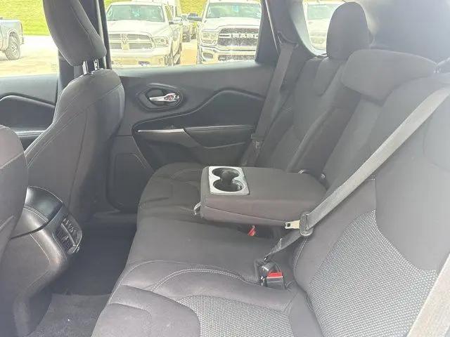 2020 Jeep Cherokee Latitude FWD