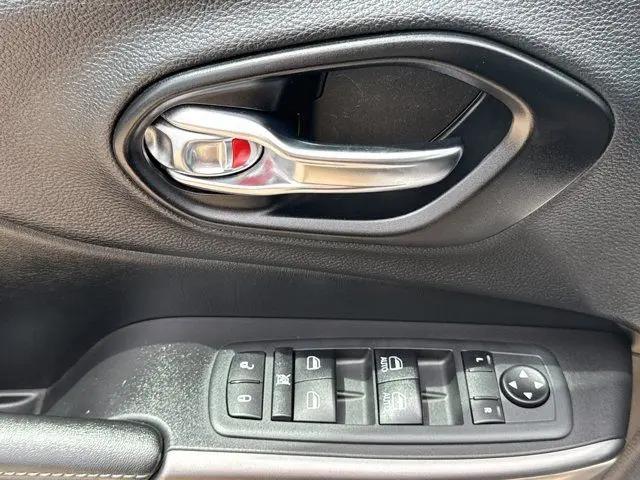 2020 Jeep Cherokee Latitude FWD
