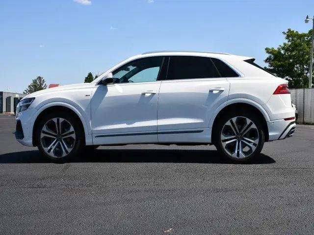 2022 Audi Q8 Premium Plus 55 TFSI quattro Tiptronic