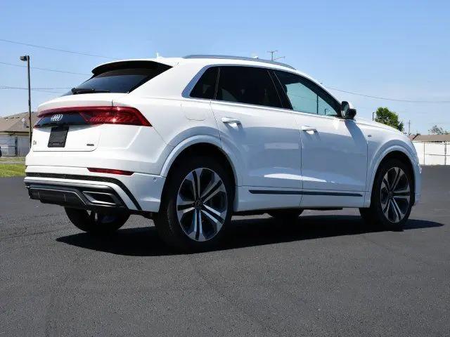 2022 Audi Q8 Premium Plus 55 TFSI quattro Tiptronic
