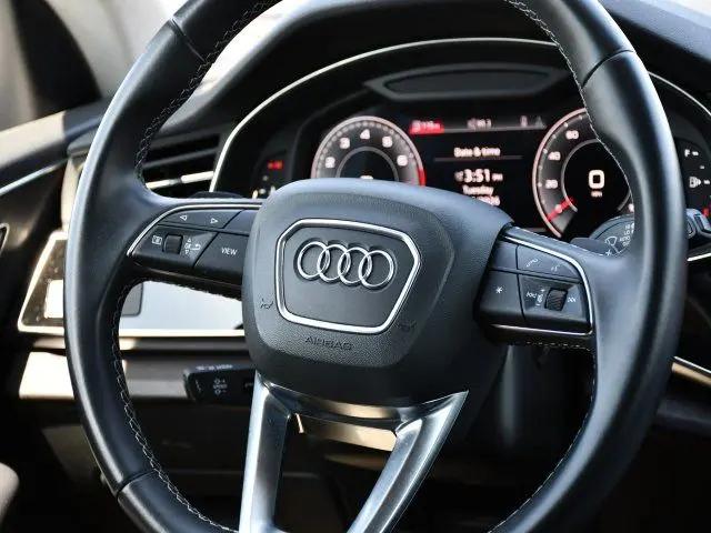 2022 Audi Q8 Premium Plus 55 TFSI quattro Tiptronic