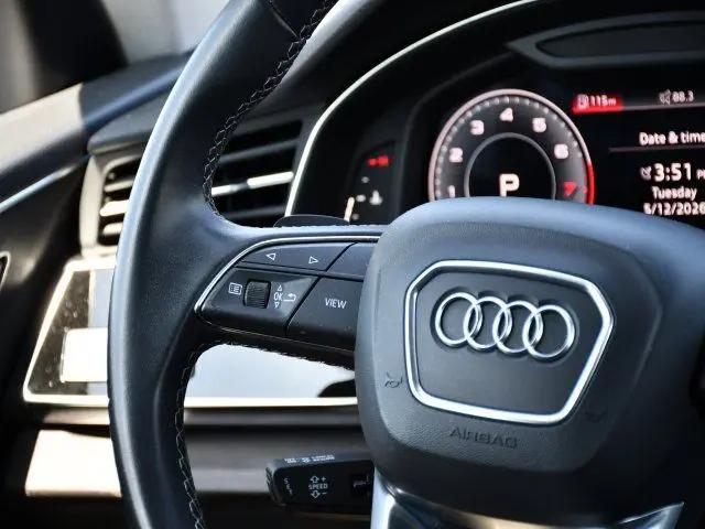 2022 Audi Q8 Premium Plus 55 TFSI quattro Tiptronic