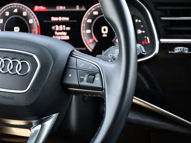 2022 Audi Q8 Premium Plus 55 TFSI quattro Tiptronic