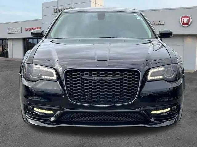 2023 Chrysler 300 Touring L