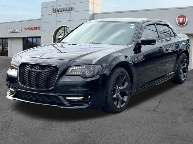 2023 Chrysler 300 Touring L