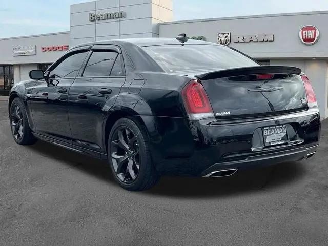 2023 Chrysler 300 Touring L