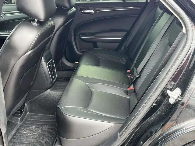 2023 Chrysler 300 Touring L