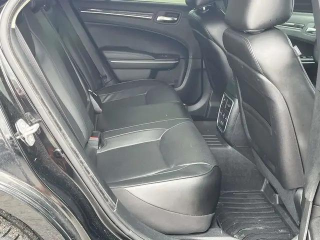2023 Chrysler 300 Touring L