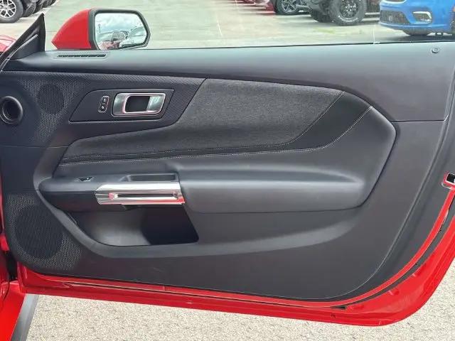 2024 Ford Mustang EcoBoost Fastback
