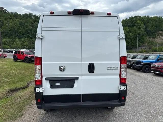 2025 Ram ProMaster 2500 Cargo Van Tradesman High Roof 159" WB w/Pass Seat
