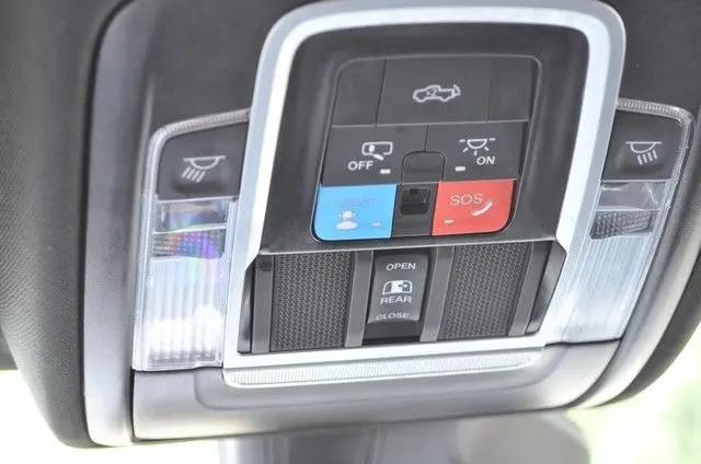 2025 Ram 1500 Laramie Crew Cab 4x4 57 Box