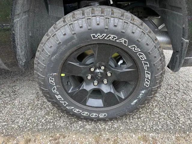 2026 Ram 1500 Warlock Crew Cab 4x4 5'7" Box