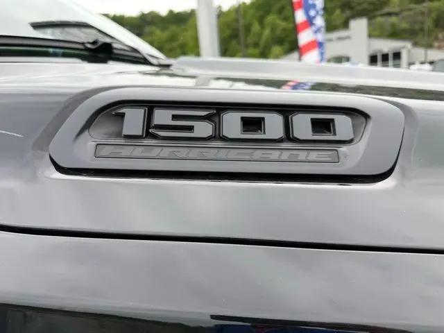 2026 Ram 1500 Warlock Crew Cab 4x4 5'7" Box
