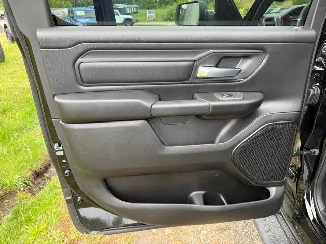 2026 Ram 1500 Warlock Crew Cab 4x4 5'7" Box