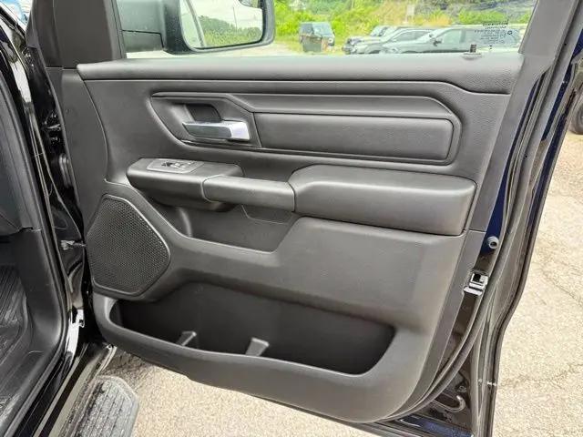 2026 Ram 1500 Warlock Crew Cab 4x4 5'7" Box