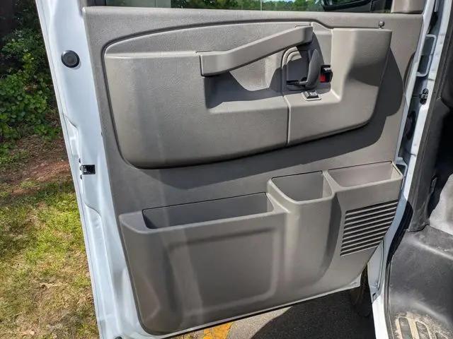 2026 Chevrolet Express Cargo Van 2500 Regular Wheelbase, WT, RWD