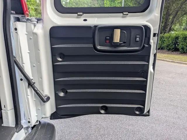 2026 Chevrolet Express Cargo Van 2500 Regular Wheelbase, WT, RWD