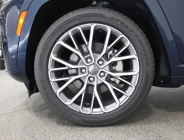 2026 Jeep Grand Cherokee L Summit 4x4
